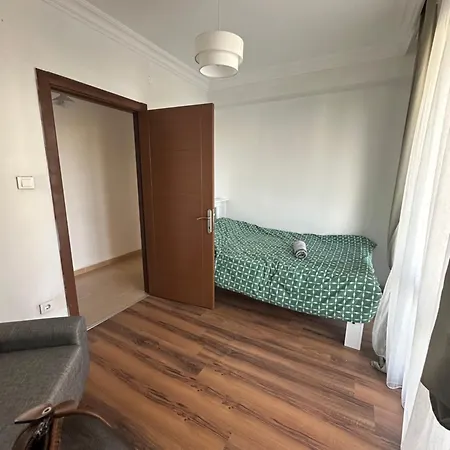 Havuz, Balkon, Otopark Sabiha Goekcene 5 Dk アパート